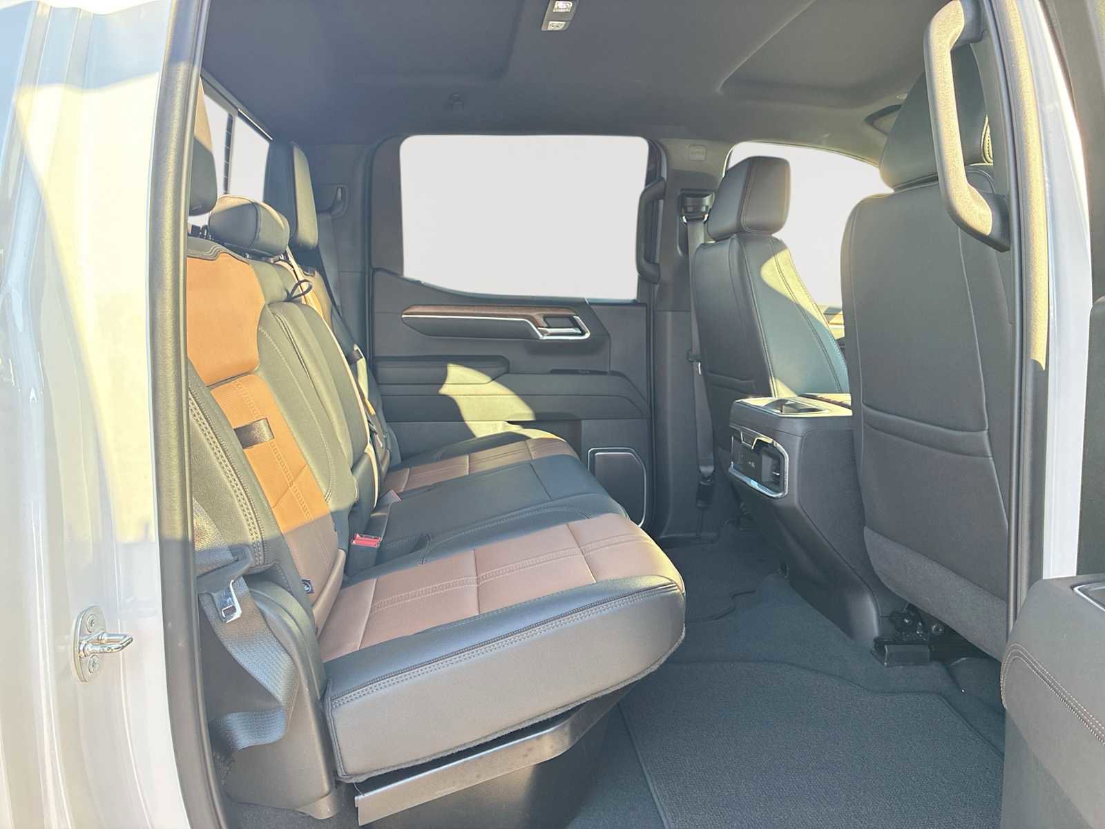 Certified 2023 Chevrolet Silverado 1500 High Country image 33