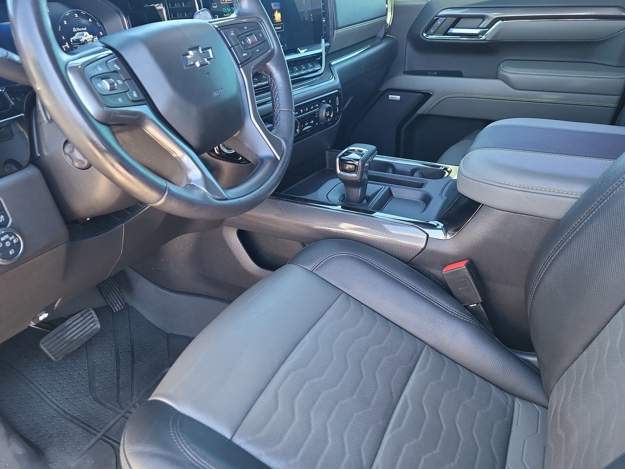 Used 2023 Chevrolet Silverado 1500 ZR2 w/ Technology Package image 16