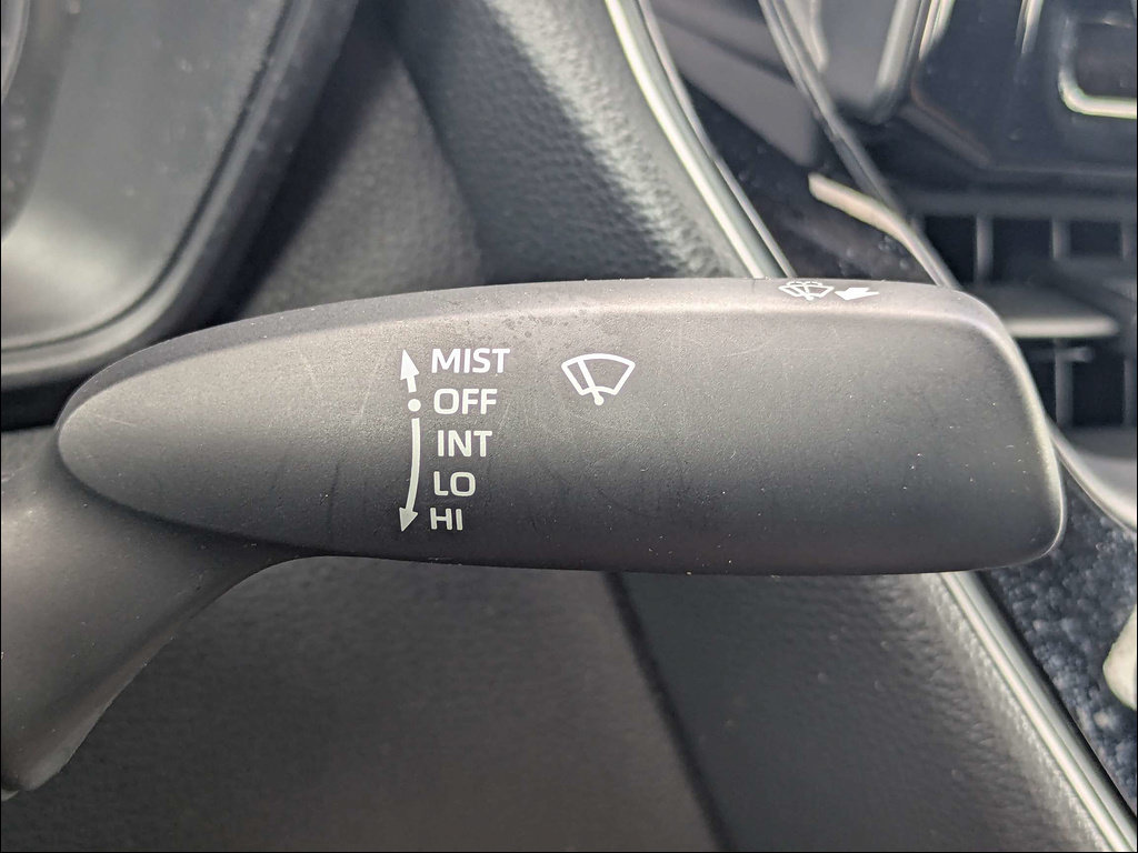 Used 2023 Toyota Corolla LE FWD image 27
