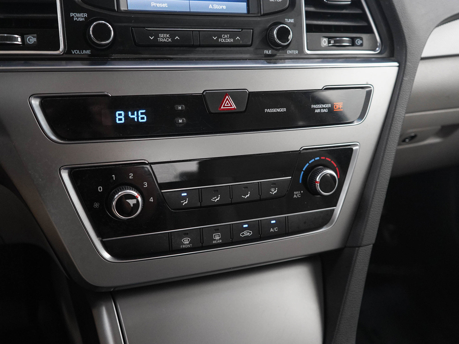 Used 2015 Hyundai Sonata SE w/ Option Group 09 FWD image 21