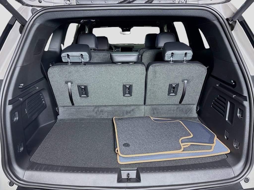 New 2026 GMC Acadia AT4 image 26