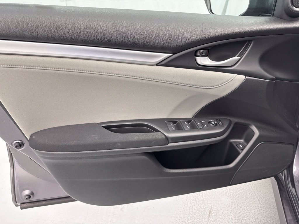 Used 2019 Honda Civic EX image 16