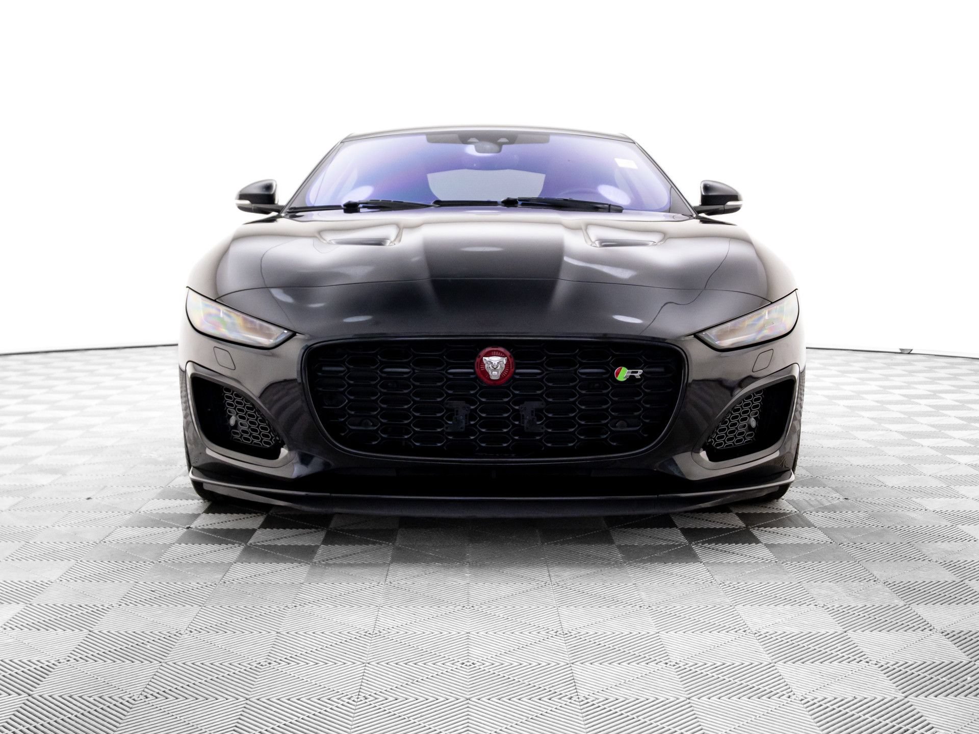 Used 2023 Jaguar F-TYPE R AWD/4WD image 8