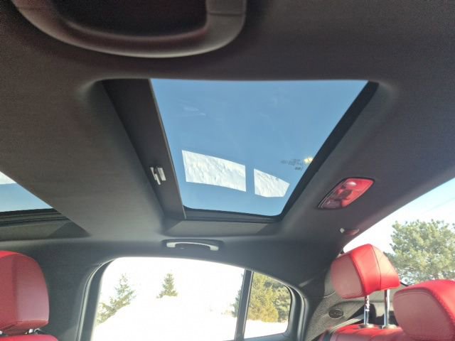 Used 2024 Alfa Romeo Giulia Veloce image 31