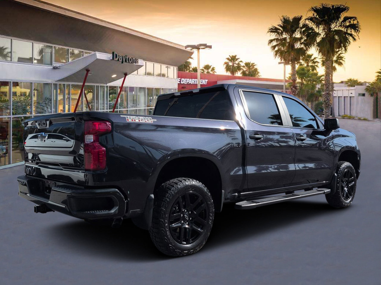 Used 2024 Chevrolet Silverado 1500 Custom Trail Boss w/ LPO, Dark Essentials Package AWD/4WD image 3