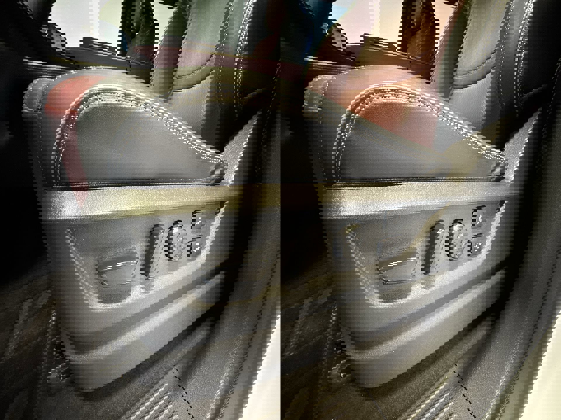 Certified 2025 INFINITI QX80 Autograph w/ Premium Cargo Package image 12