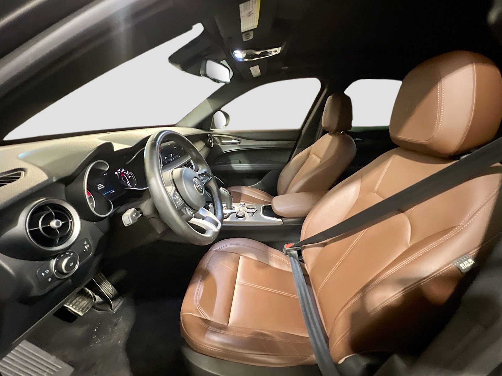 Used 2022 Alfa Romeo Stelvio Ti w/ Active Assist Plus Package image 14