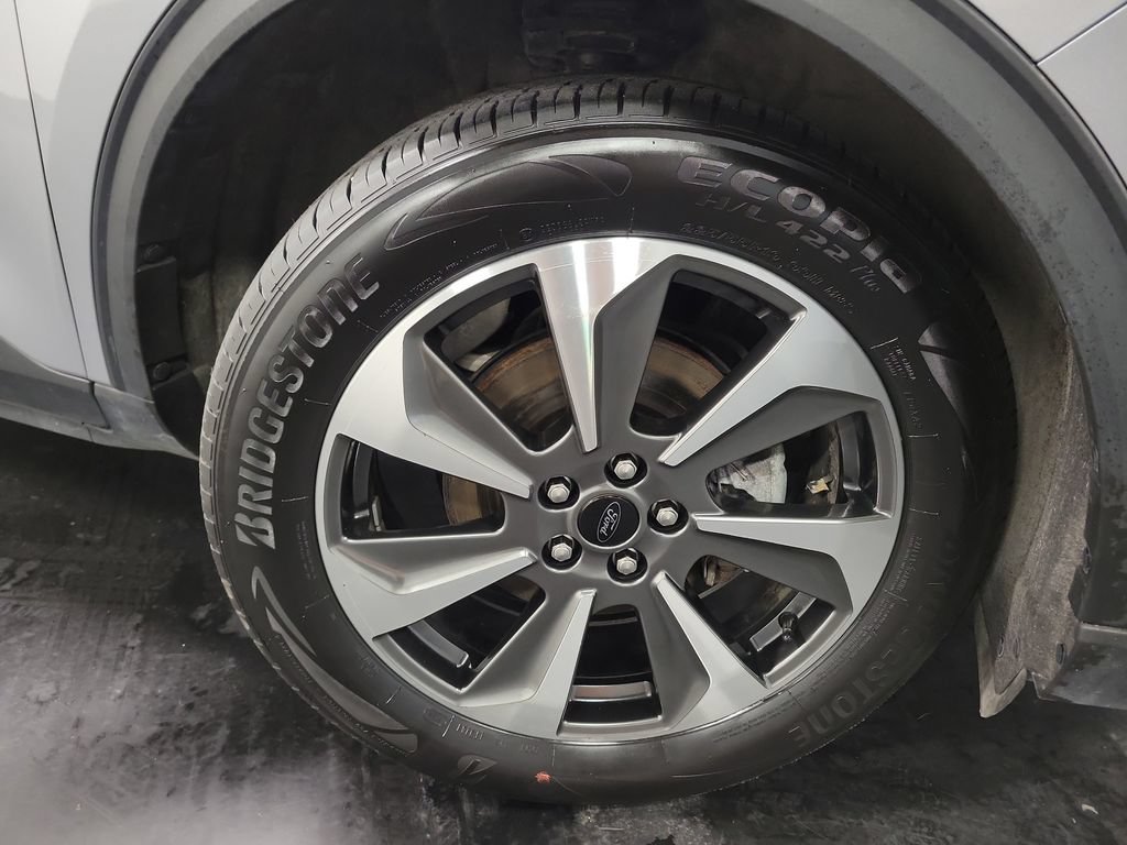Used 2024 Ford Escape Platinum AWD/4WD image 10
