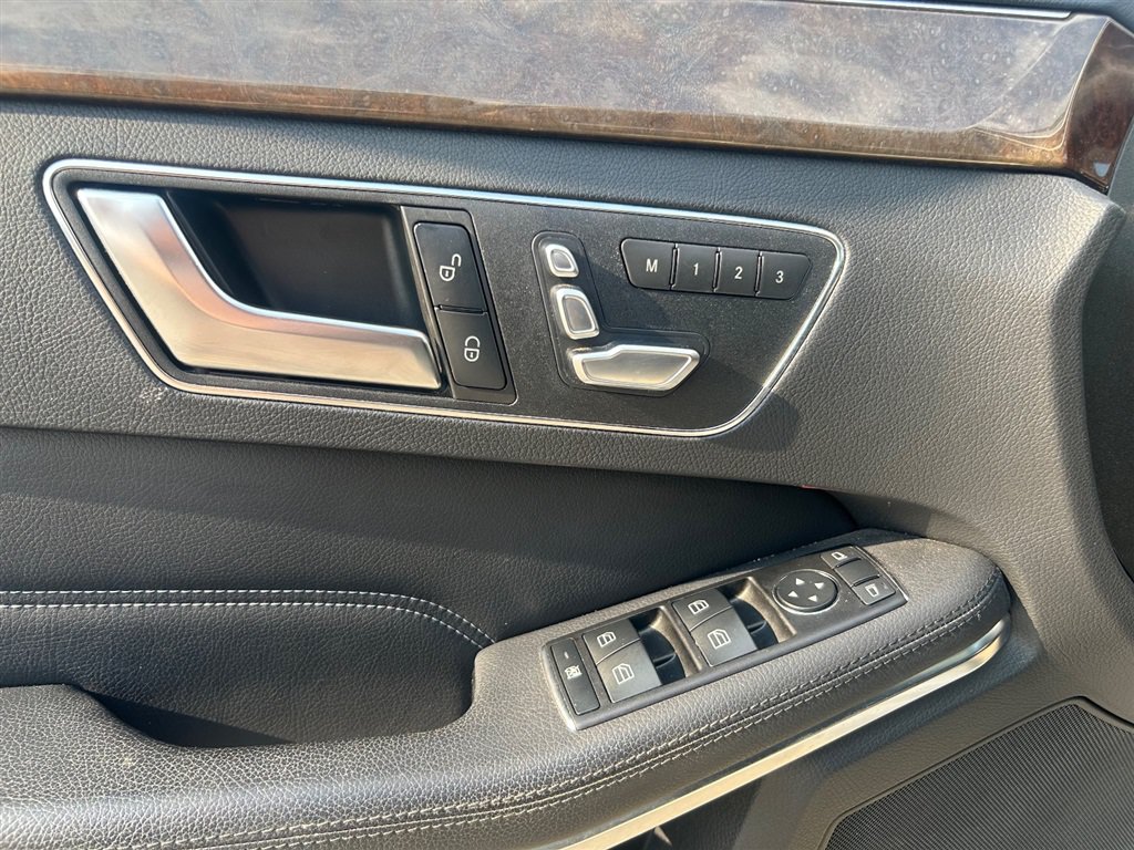 Used 2014 Mercedes-Benz E 350 Sedan image 14