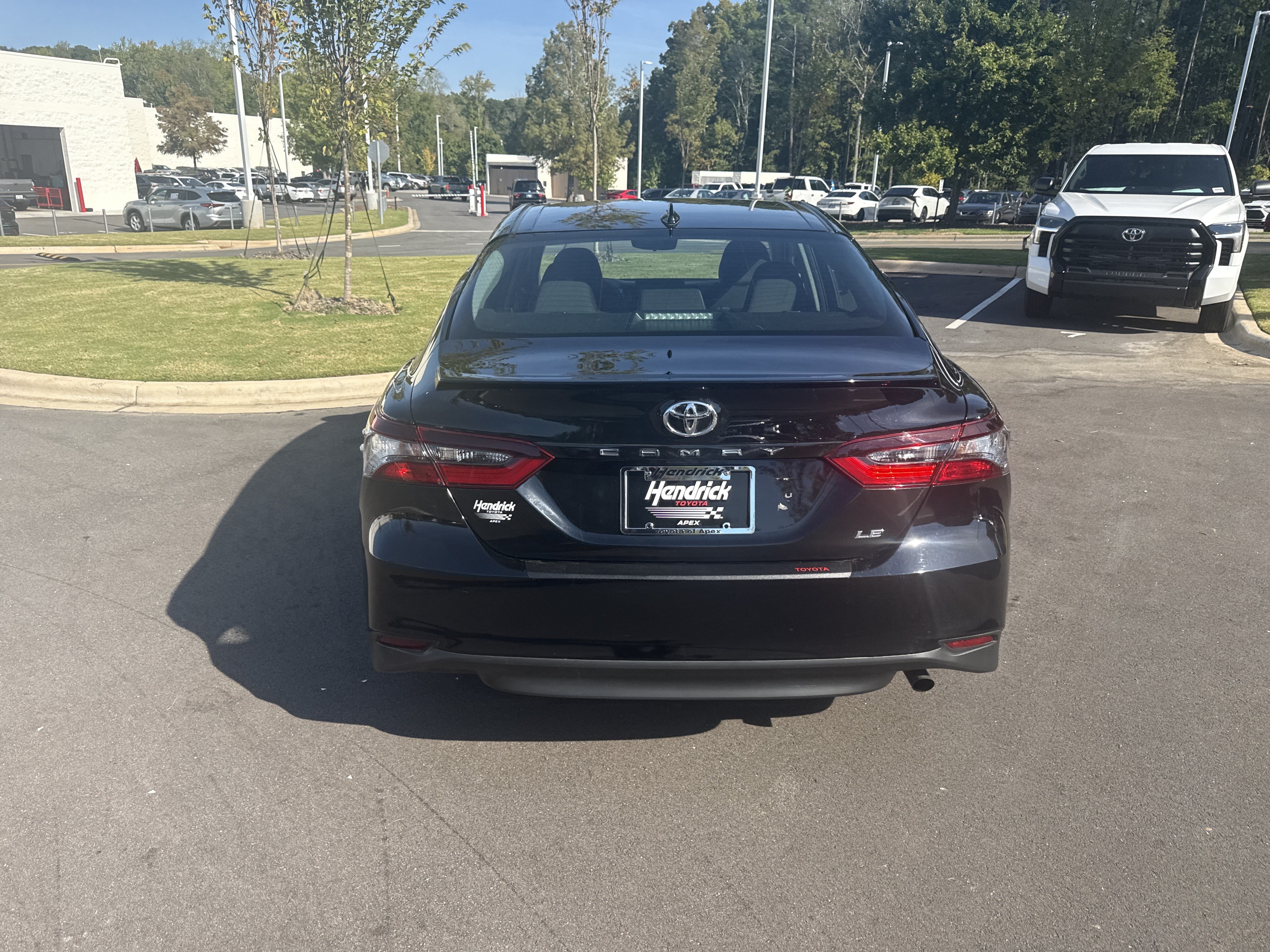 Used 2023 Toyota Camry LE FWD image 9