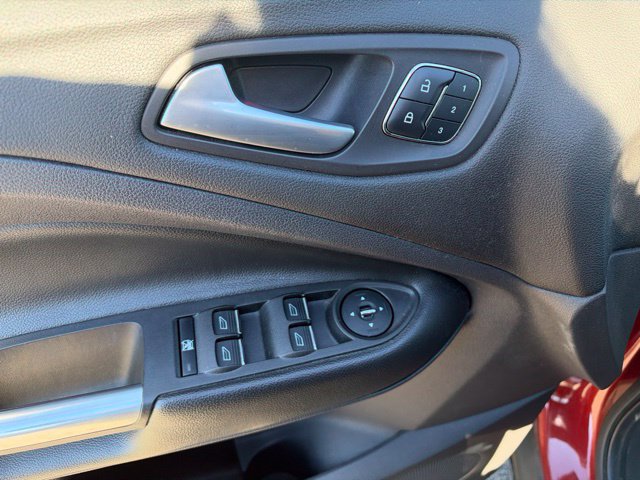 Used 2014 Ford Escape Titanium AWD/4WD image 19