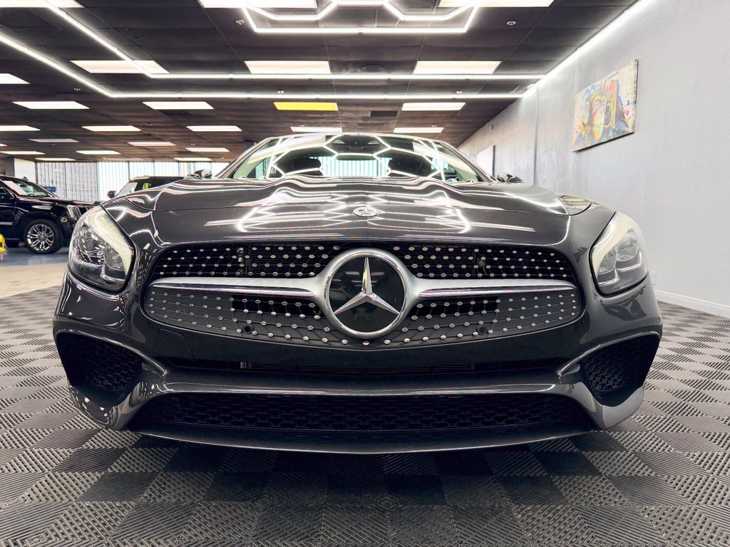 Used 2020 Mercedes-Benz SL 550 image 3