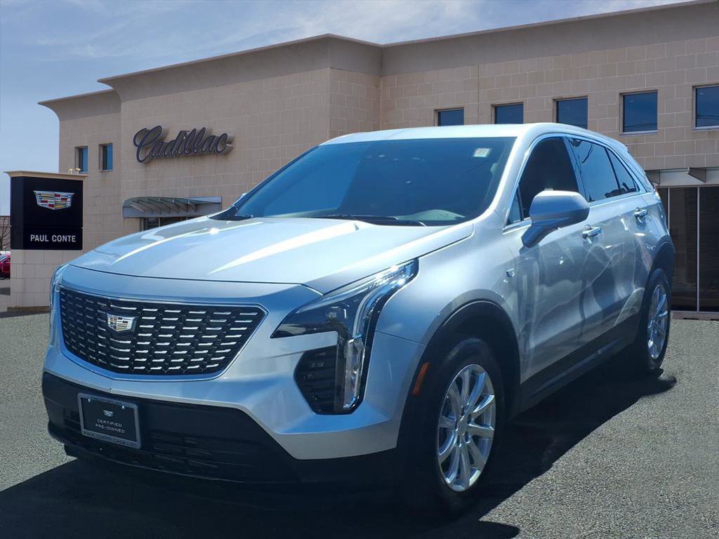 Certified 2022 Cadillac XT4 Luxury w/ Cold Weather Package