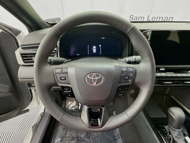 Used 2025 Toyota Camry XSE image 11