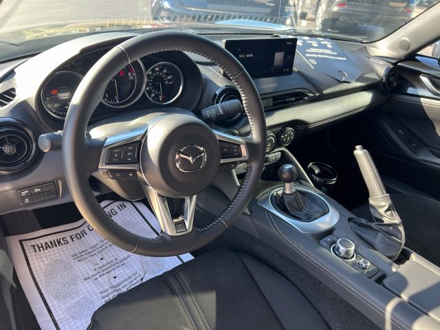 Certified 2025 MAZDA MX-5 Miata Club w/ Weather Package RWD image 19