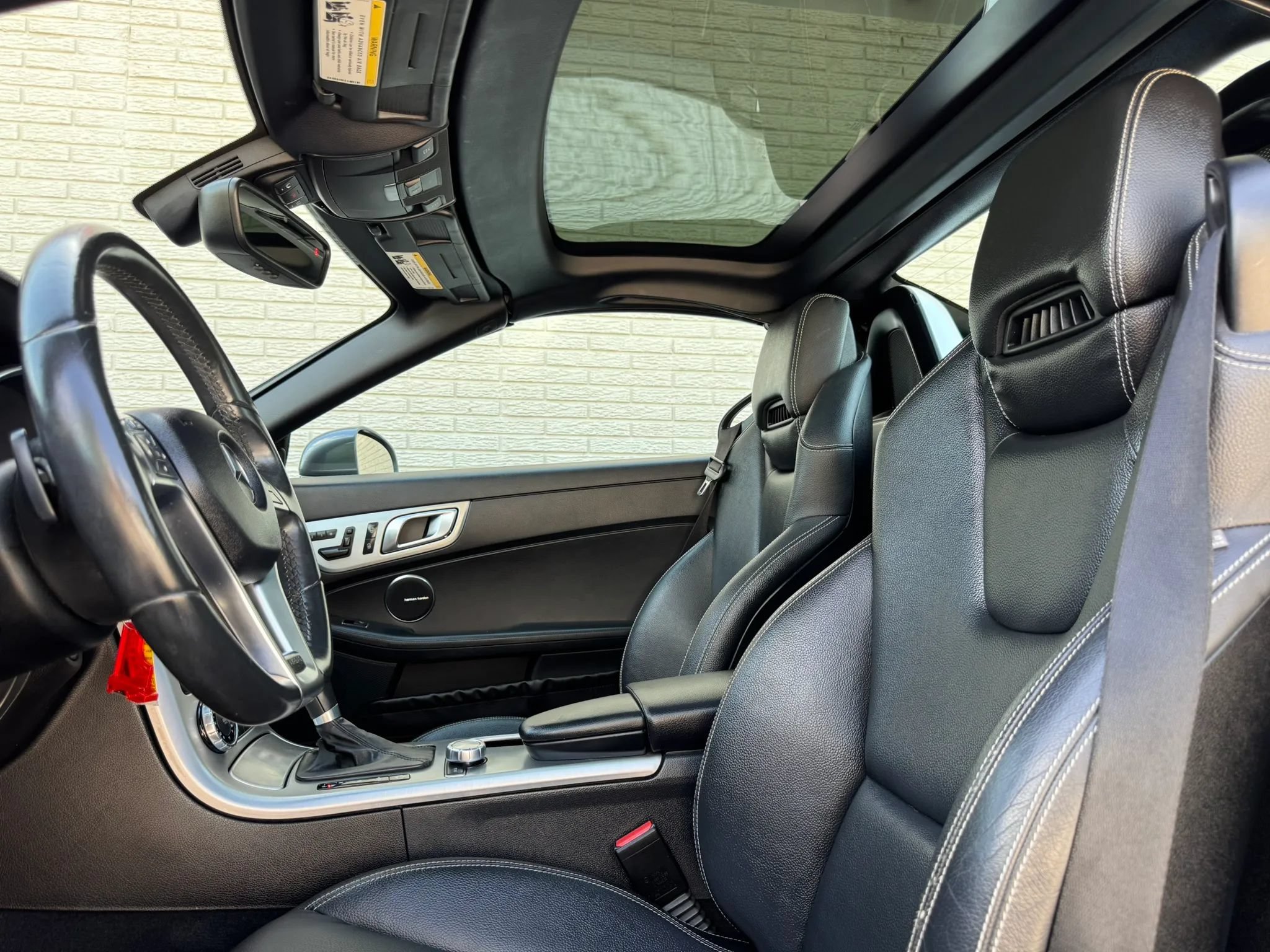 Used 2015 Mercedes-Benz SLK 250 image 29