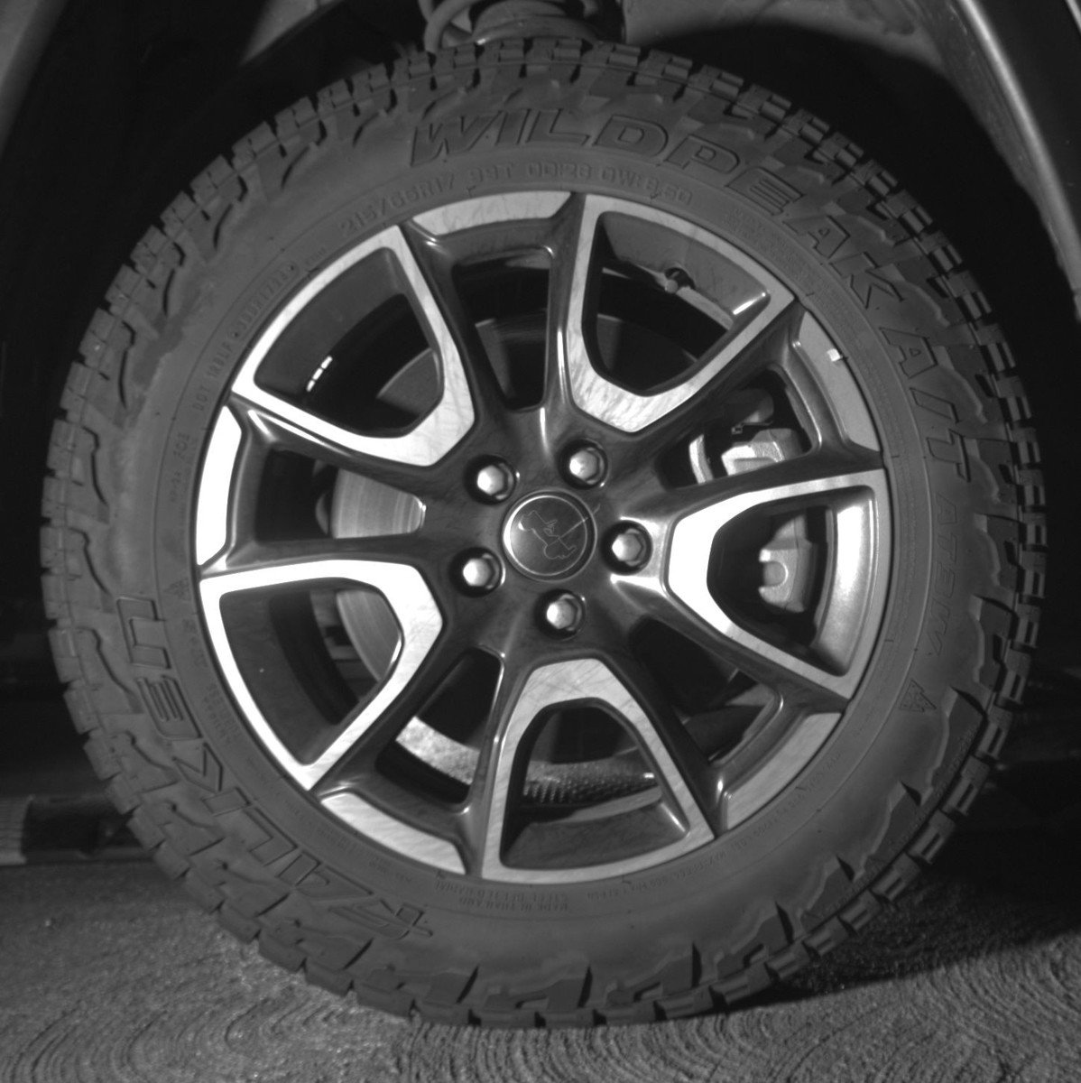 Used 2025 Jeep Compass Trailhawk image 13