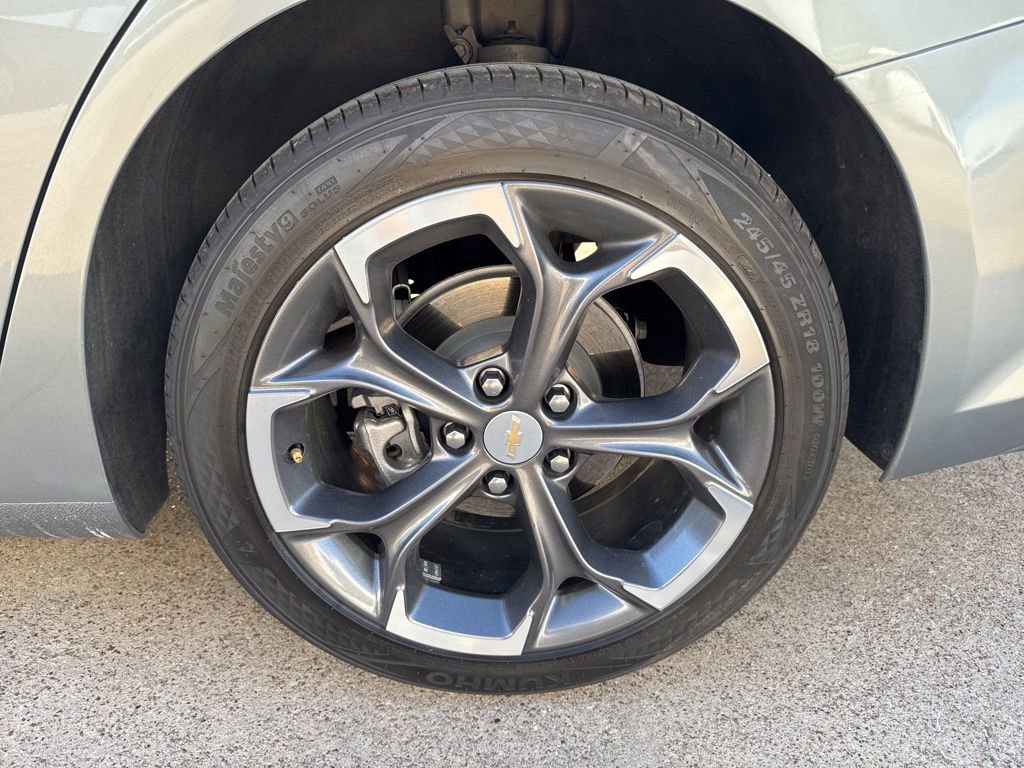 Used 2023 Chevrolet Malibu LT image 4