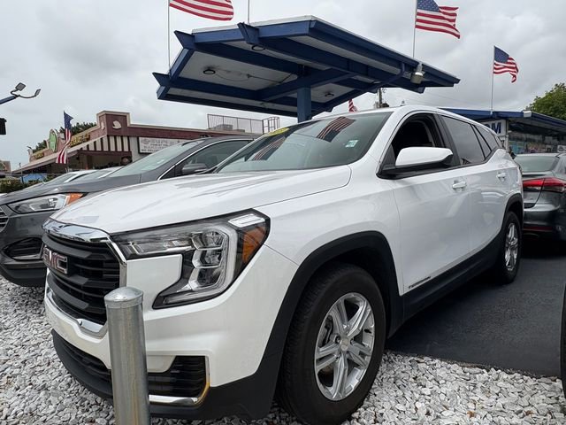 Used 2023 GMC Terrain SLE image 9