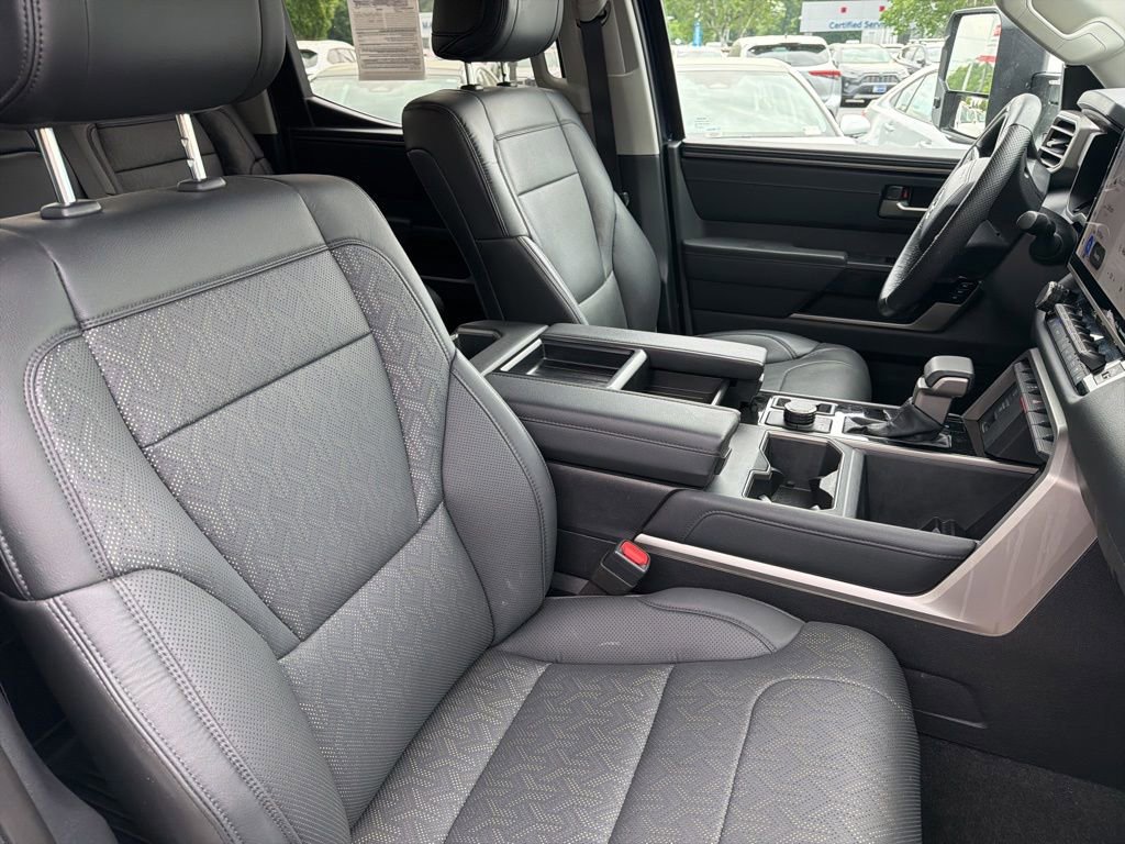 Used 2024 Toyota Tundra Limited AWD/4WD image 11