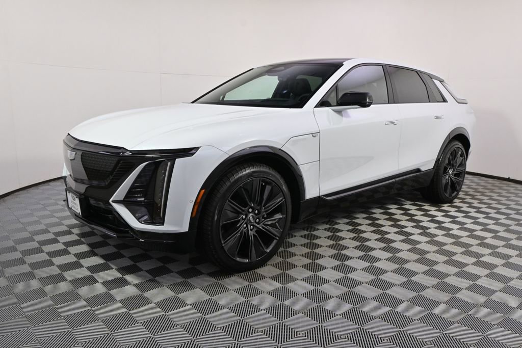 New 2026 Cadillac Lyriq Signature Sport w/ LPO, Floor Liner Package image 2