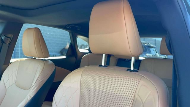 Used 2024 Lexus RX 350 Premium w/ Accessory Package AWD/4WD image 22