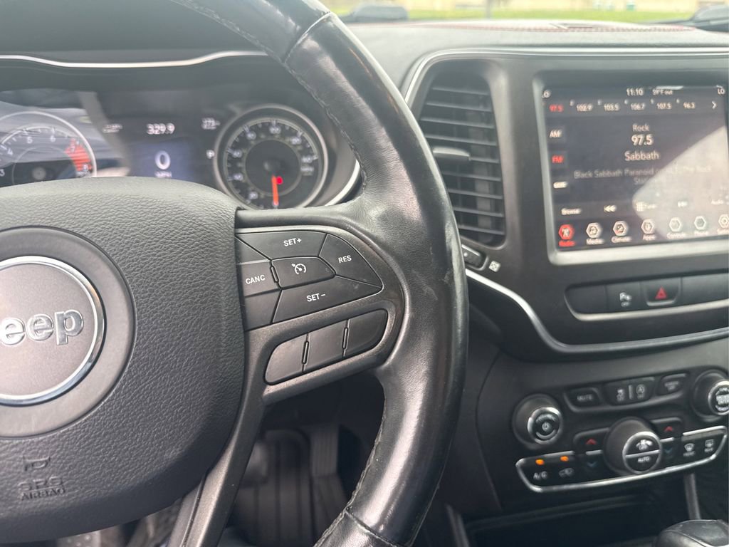 Used 2019 Jeep Cherokee Trailhawk w/ Cold Weather Group AWD/4WD image 29