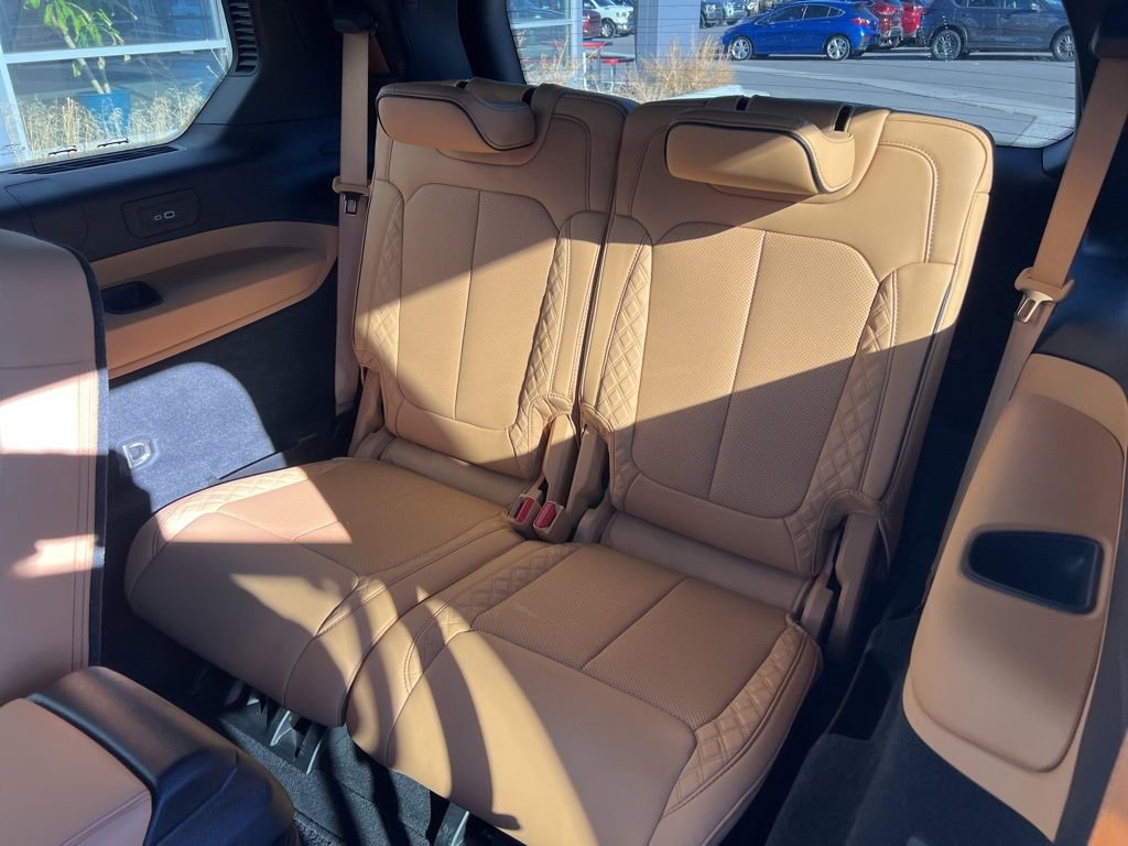 Used 2024 Jeep Grand Cherokee L Summit AWD/4WD image 19