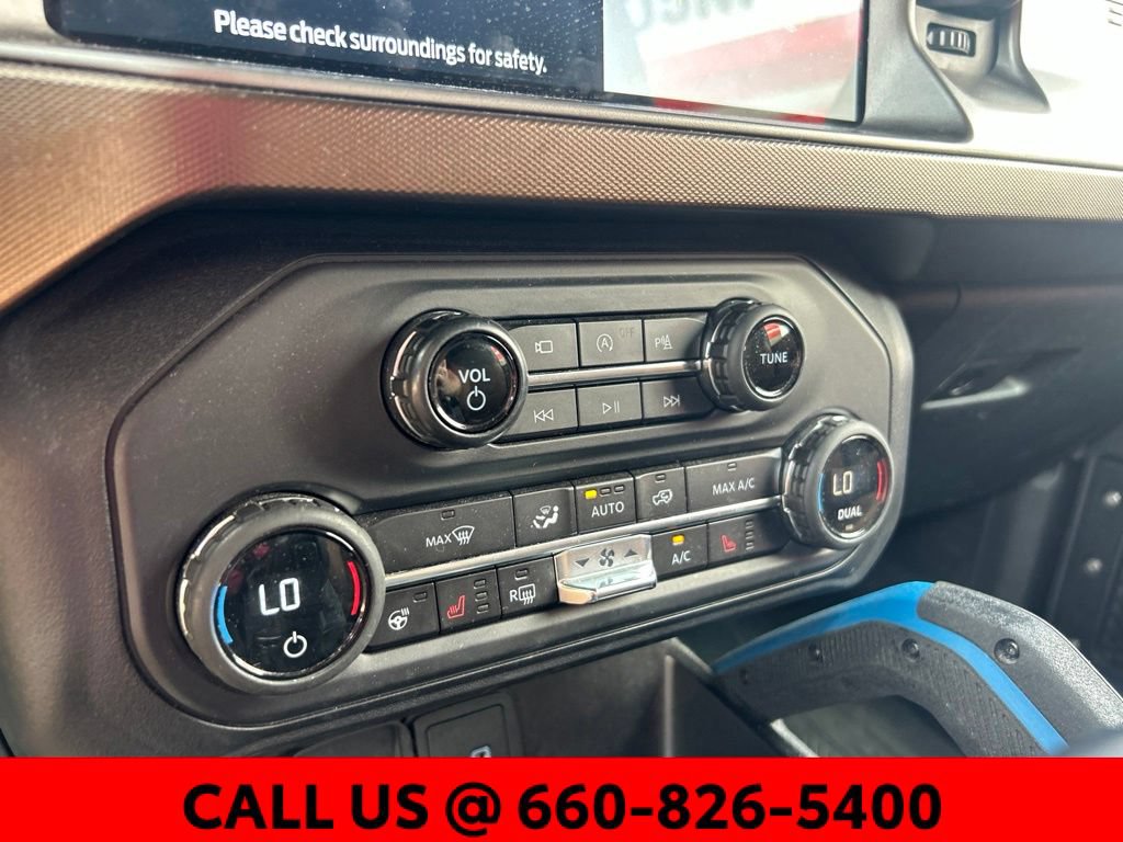 Used 2021 Ford Bronco Outer Banks AWD/4WD image 17