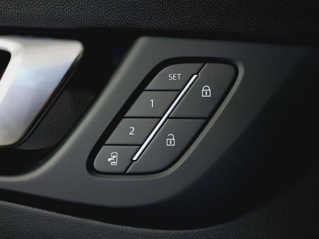 New 2026 Buick Enclave Sport Touring w/ Power Package image 8