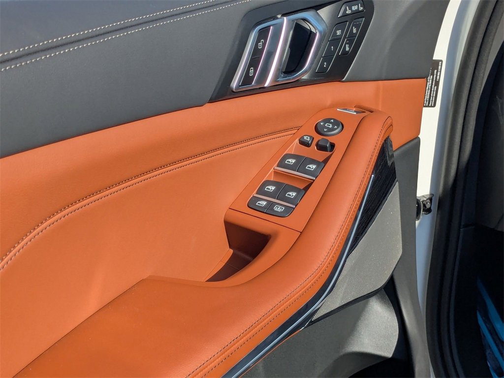 New 2026 BMW X7 M60i image 15