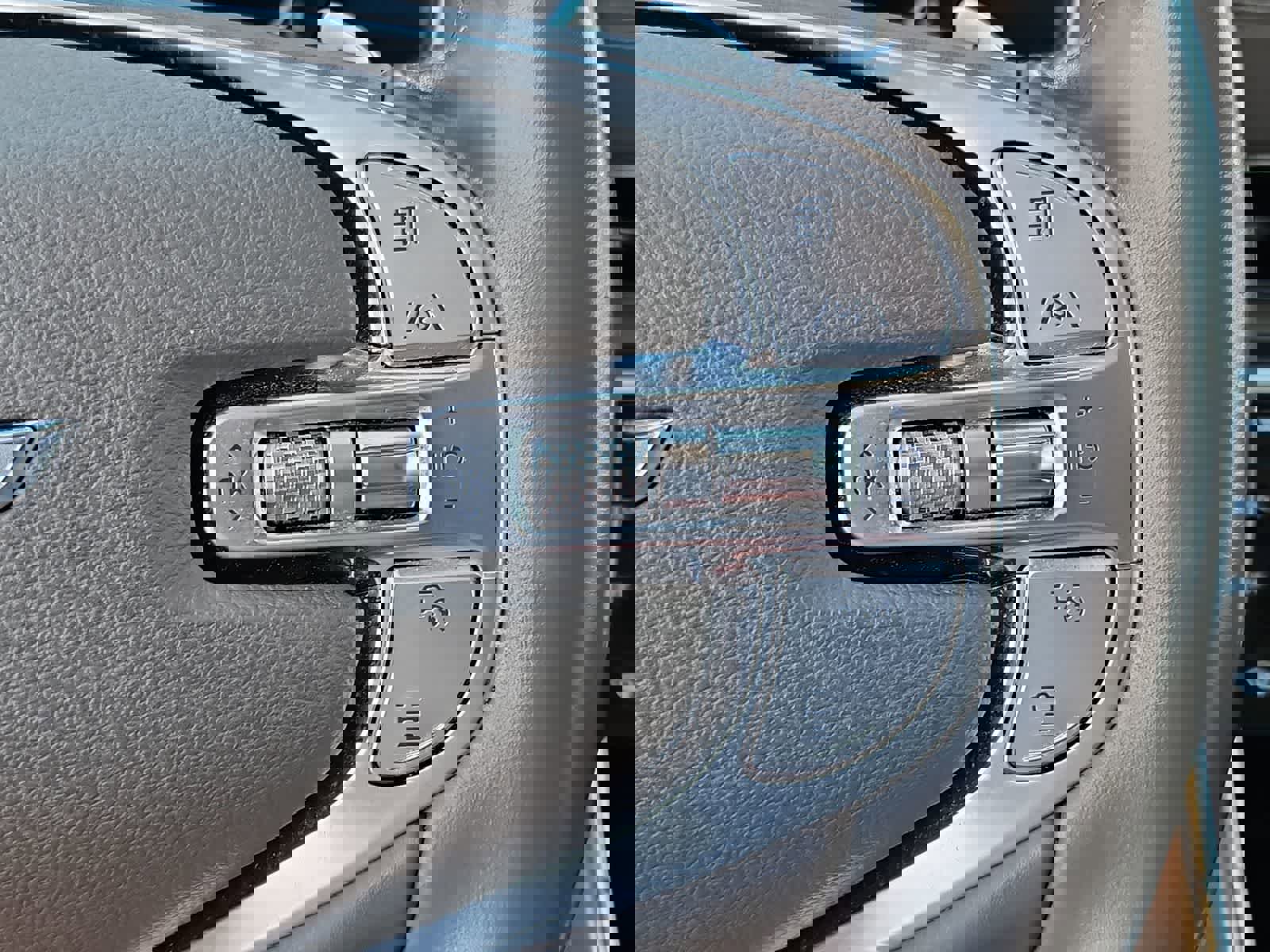 Used 2023 Genesis GV80 2.5T w/ Prestige 20" Package image 25