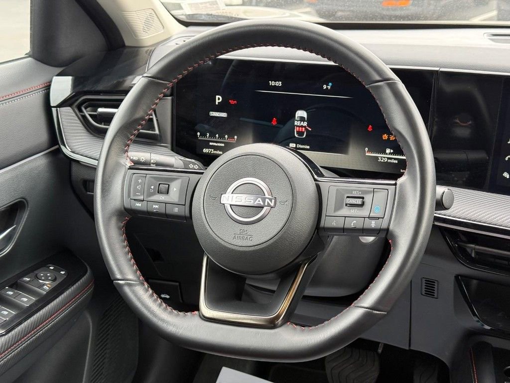Used 2025 Nissan Kicks SR image 11