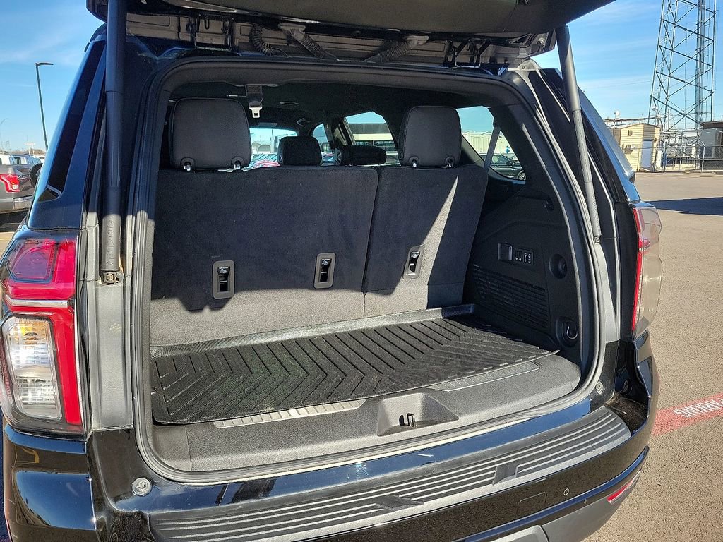 Used 2024 Chevrolet Tahoe Z71 w/ Luxury Package image 6