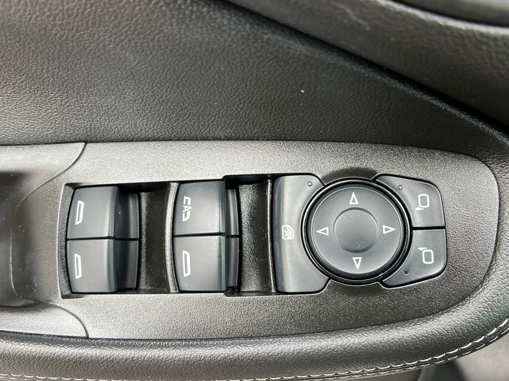 Used 2023 Buick Encore GX Preferred w/ Cold Weather Comfort Package image 12