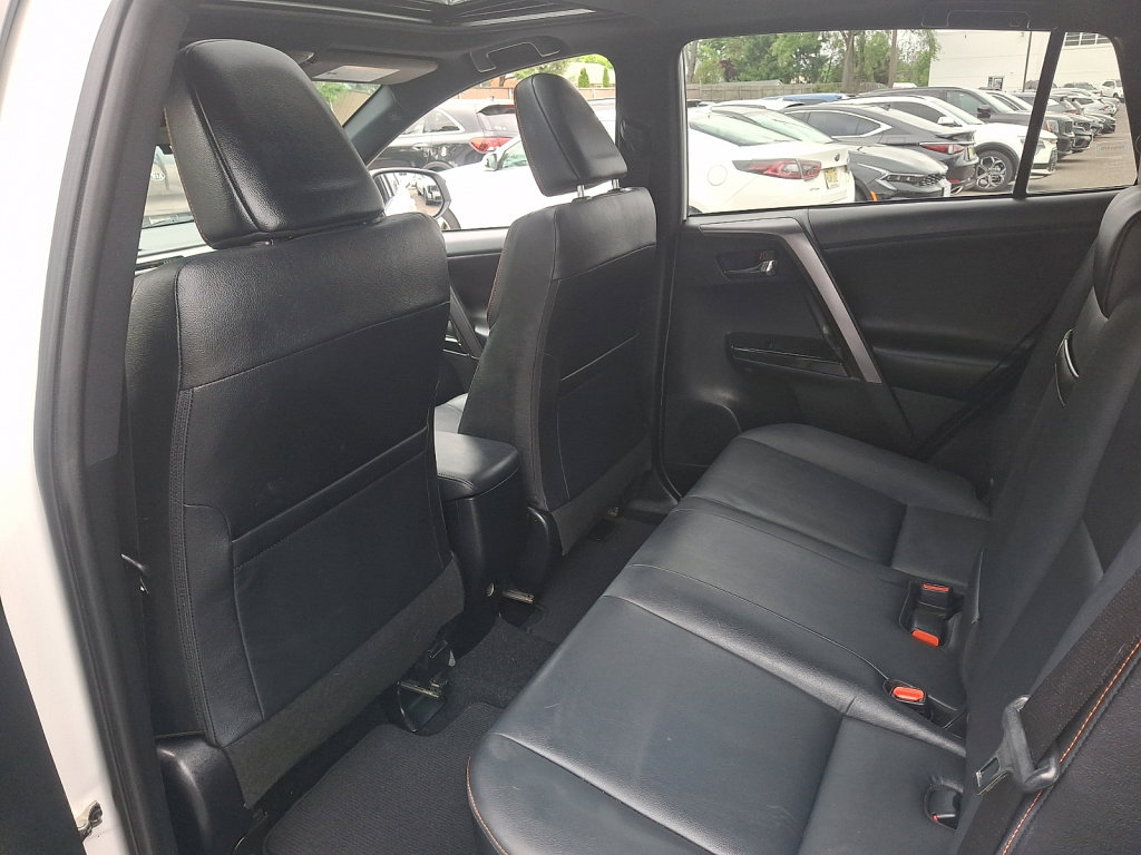 Used 2017 Toyota RAV4 SE AWD/4WD image 20