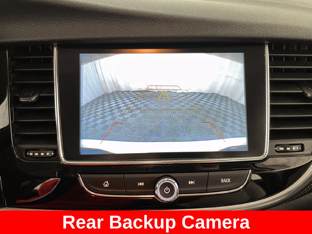 Certified 2021 Buick Encore Preferred w/ Safety Package II AWD/4WD image 3
