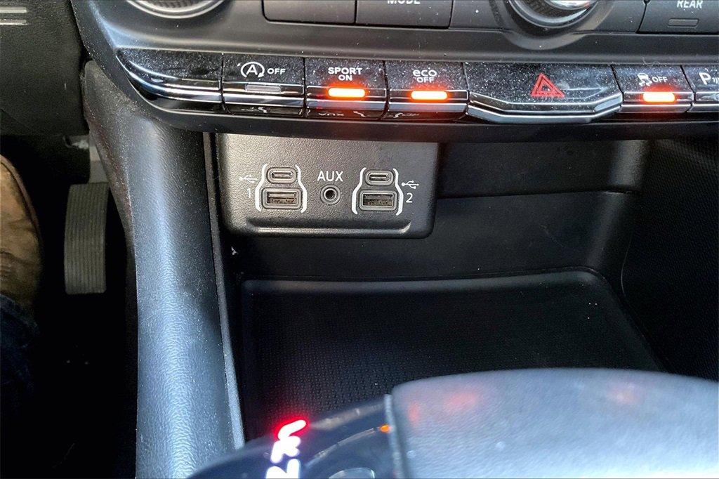 Used 2024 Dodge Durango GT image 16