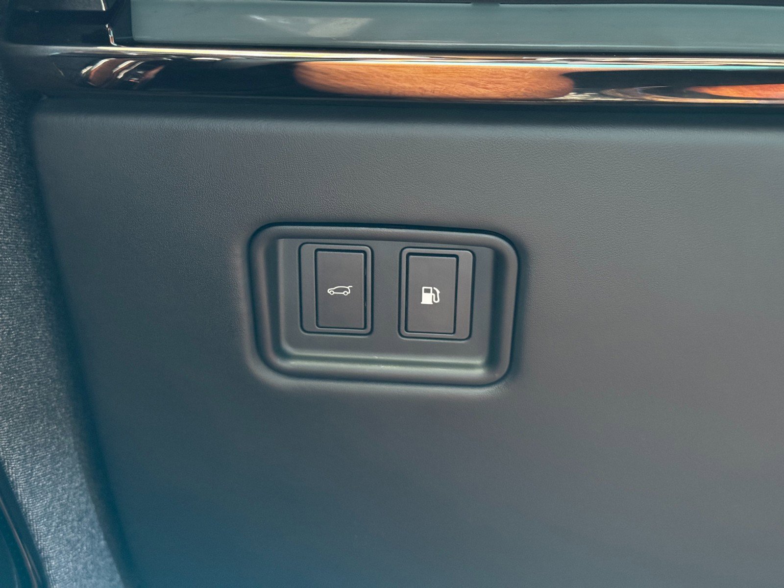 Used 2024 Land Rover Range Rover Sport Autobiography image 18