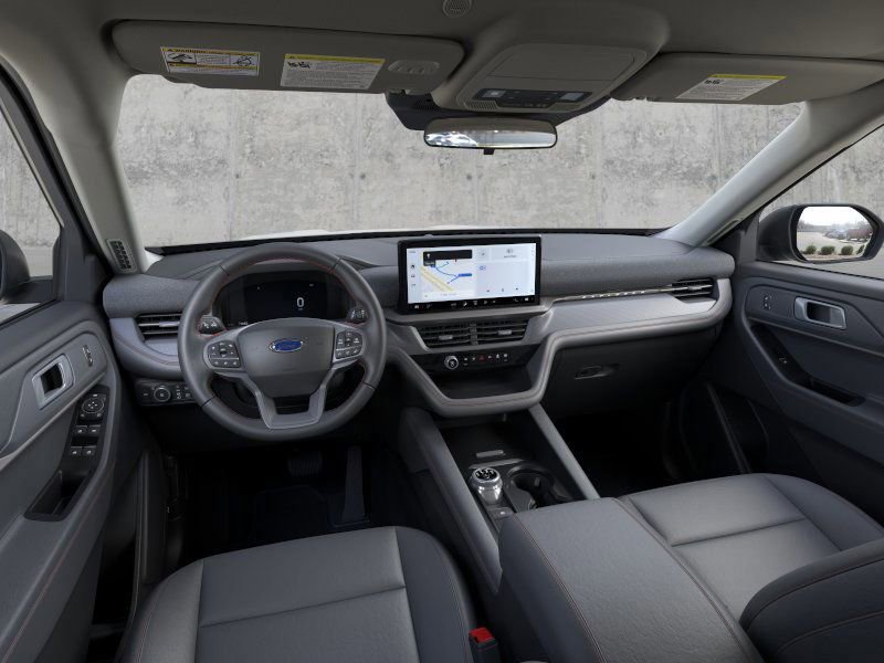 Used 2025 Ford Explorer Active w/ Active Comfort Package image 9