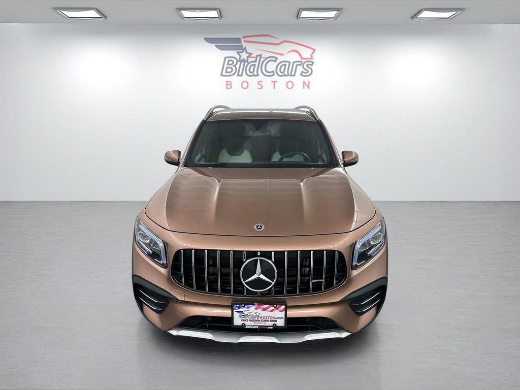 Used 2022 Mercedes-Benz GLB 35 AMG 4MATIC image 2