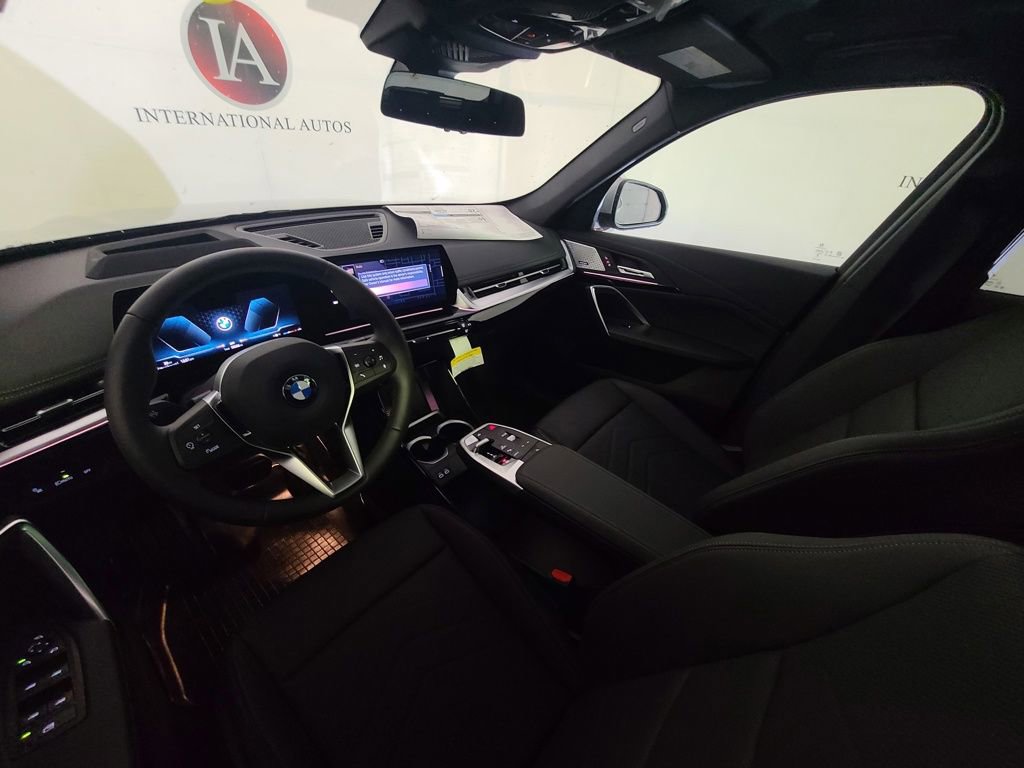 New 2025 BMW X1 xDrive28i w/ Premium Package image 16