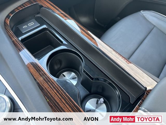 Used 2023 Cadillac Escalade Premium Luxury image 29