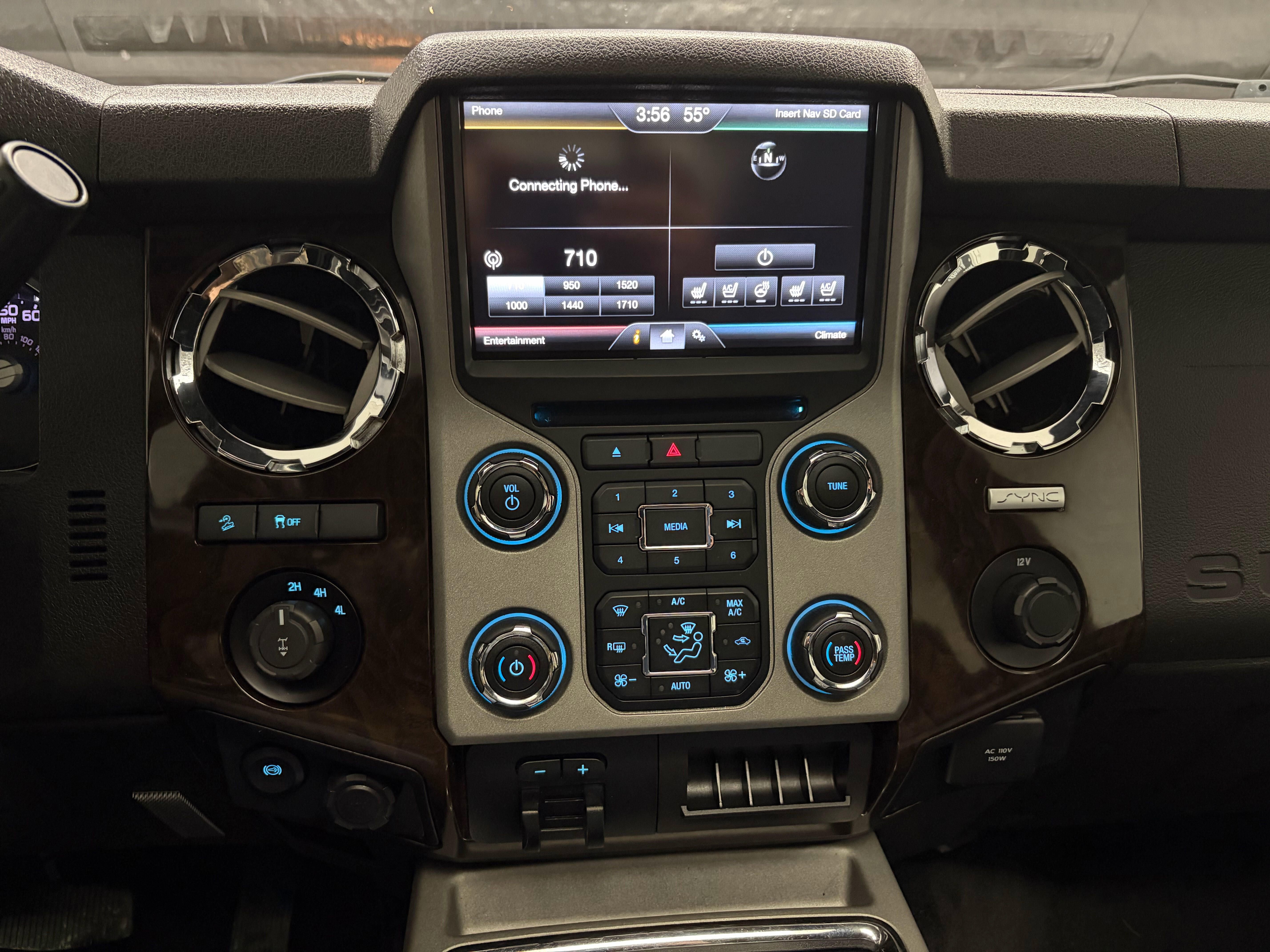 Used 2016 Ford F250 Platinum w/ FX4 Off-Road Package AWD/4WD image 12