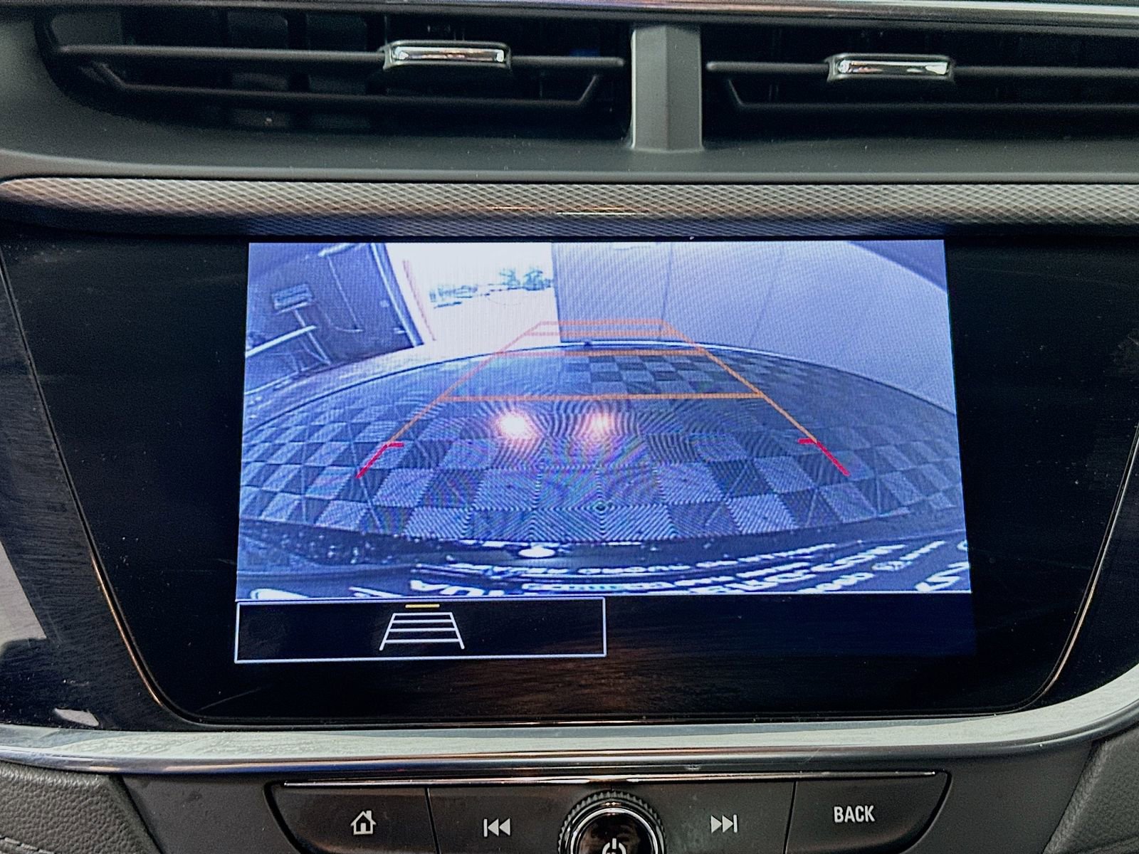 Used 2023 Buick Encore GX Preferred w/ Sport Touring Package FWD image 13