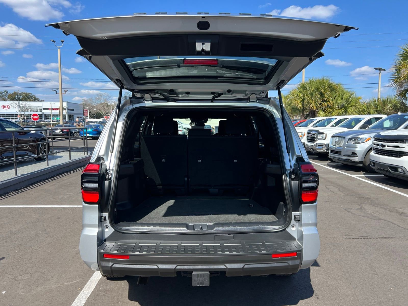 Used 2025 Toyota 4Runner SR5 image 18