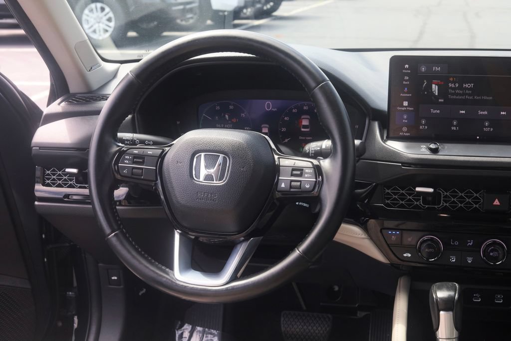 Used 2023 Honda Accord Touring image 32