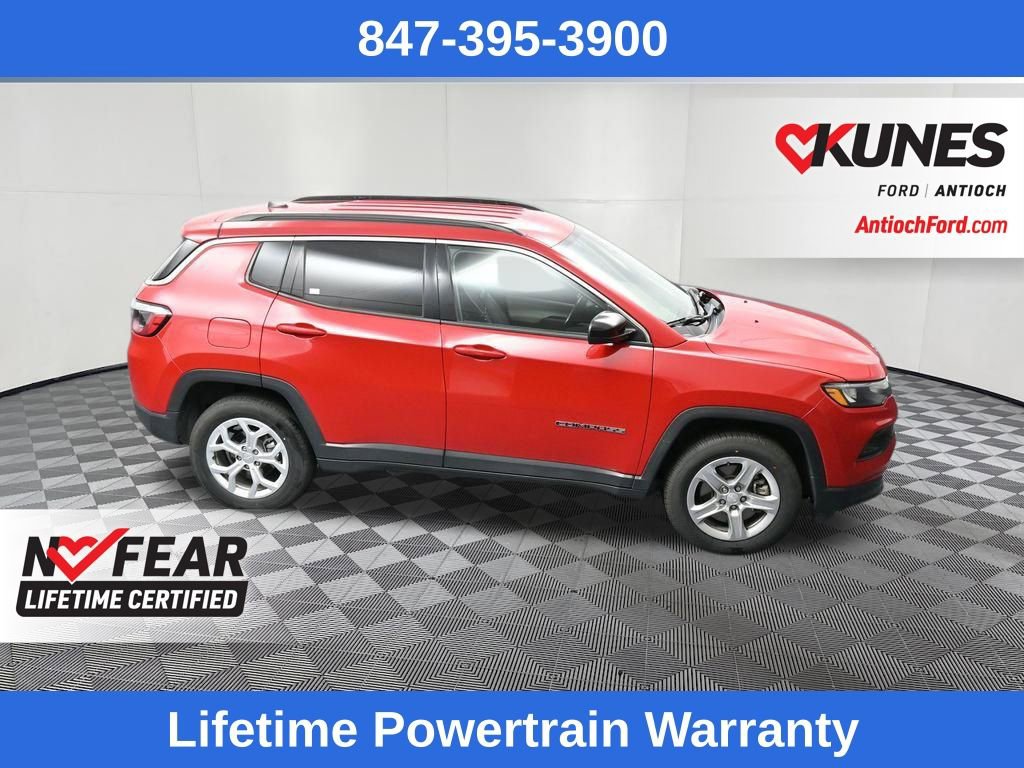 Used 2024 Jeep Compass Latitude w/ Altitude Special Edition image 34