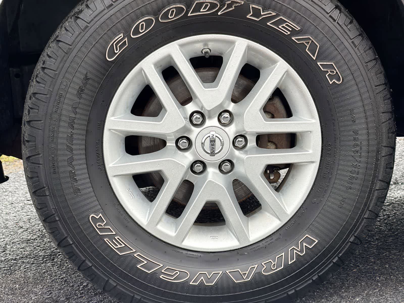 Used 2018 Nissan Frontier SV AWD/4WD image 14