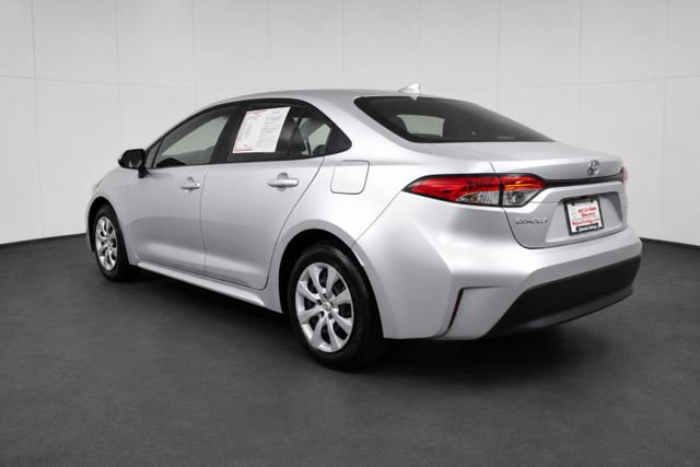Used 2026 Toyota Corolla LE FWD image 6